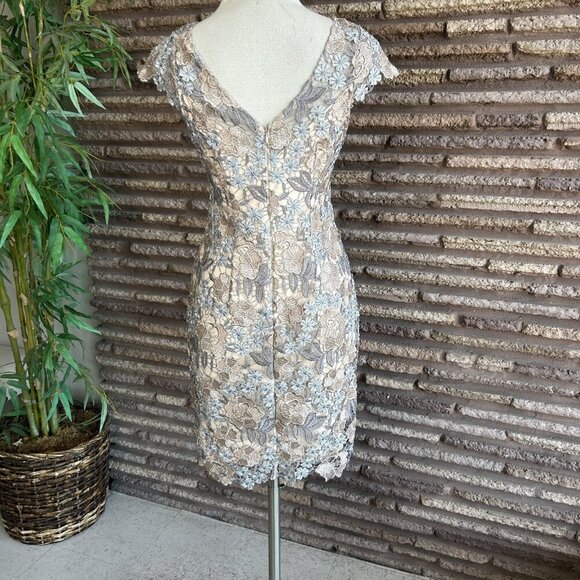 Xscape Rose Gold Embroidered Lace Sheath Dress Size 2 - Picture 7 of 12